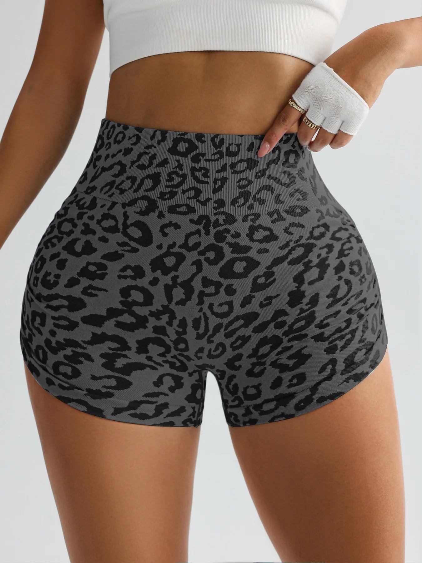 Shorts deportivos de estilo animal print para mujer